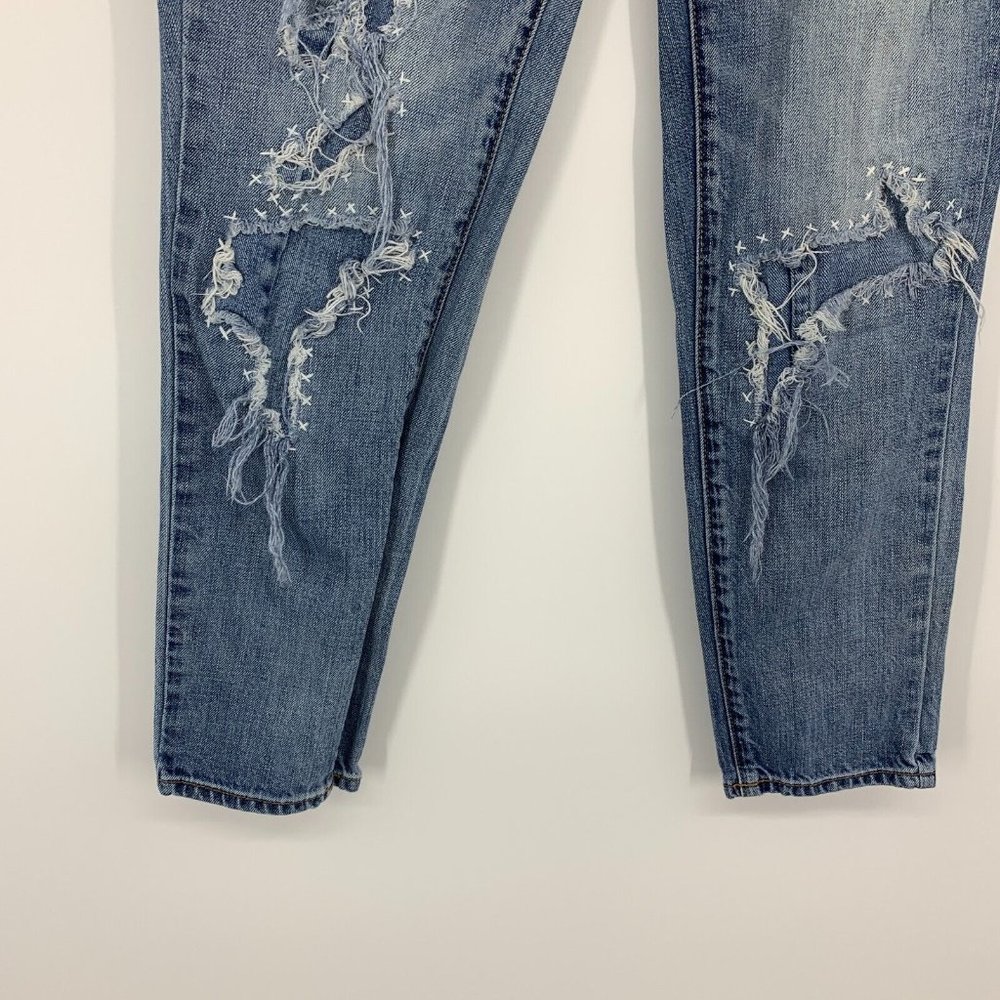 American Eagle Jeans Boy Crop Button Fly Blue Distressed Denim - Picture 7 of 12
